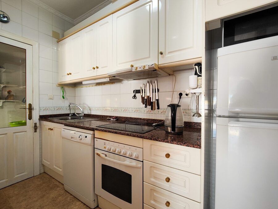 4 Bed, 2 Bath, HouseFor Sale, Torrevieja, Alicante