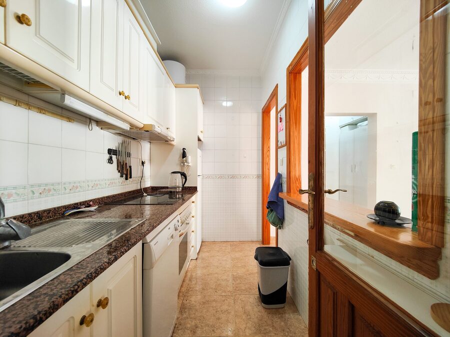 4 Bed, 2 Bath, HouseFor Sale, Torrevieja, Alicante