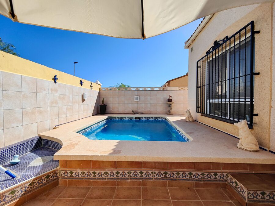 4 Bed, 2 Bath, HouseFor Sale, Torrevieja, Alicante