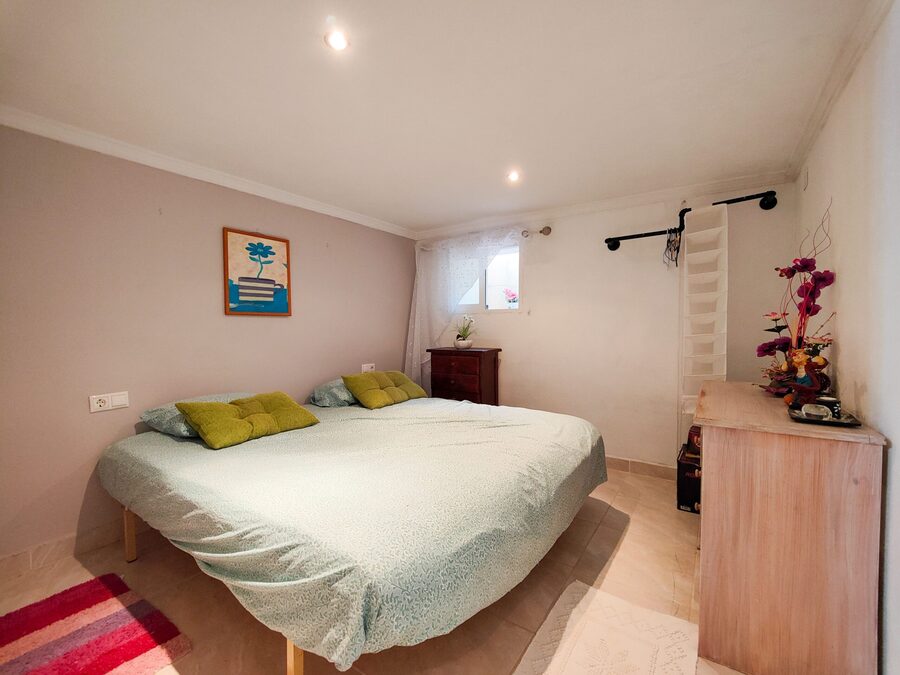 4 Bed, 2 Bath, HouseFor Sale, Torrevieja, Alicante