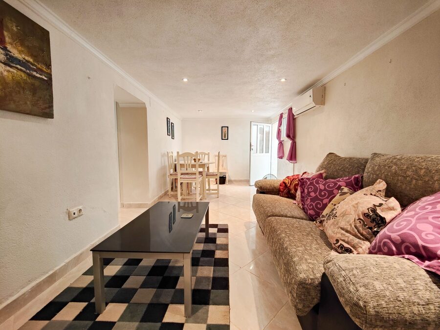 4 Bed, 2 Bath, HouseFor Sale, Torrevieja, Alicante