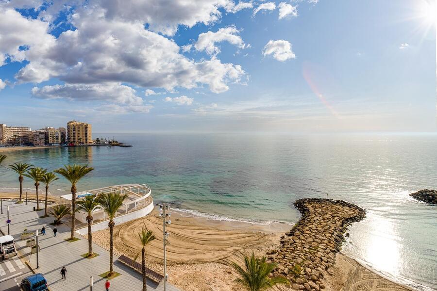 2 Bed, 2 Bath, ApartmentFor Sale, Torrevieja, Alicante 2 Bed, 2 Bath, ApartmentFor Sale, Torrevieja, Alicante
