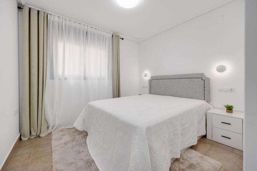 2 Bed, 2 Bath, ApartmentFor Sale, Torrevieja, Alicante 2 Bed, 2 Bath, ApartmentFor Sale, Torrevieja, Alicante