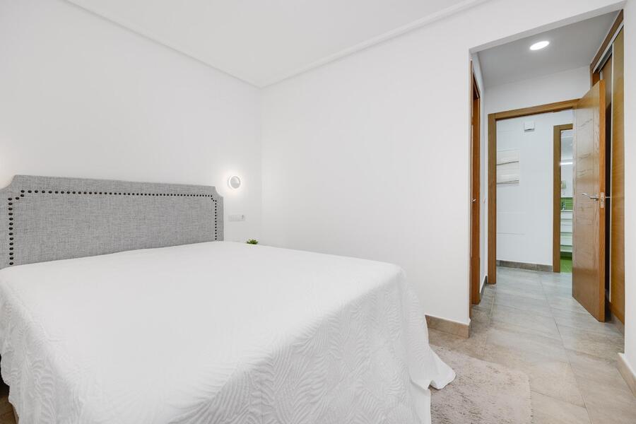 2 Bed, 2 Bath, ApartmentFor Sale, Torrevieja, Alicante 2 Bed, 2 Bath, ApartmentFor Sale, Torrevieja, Alicante