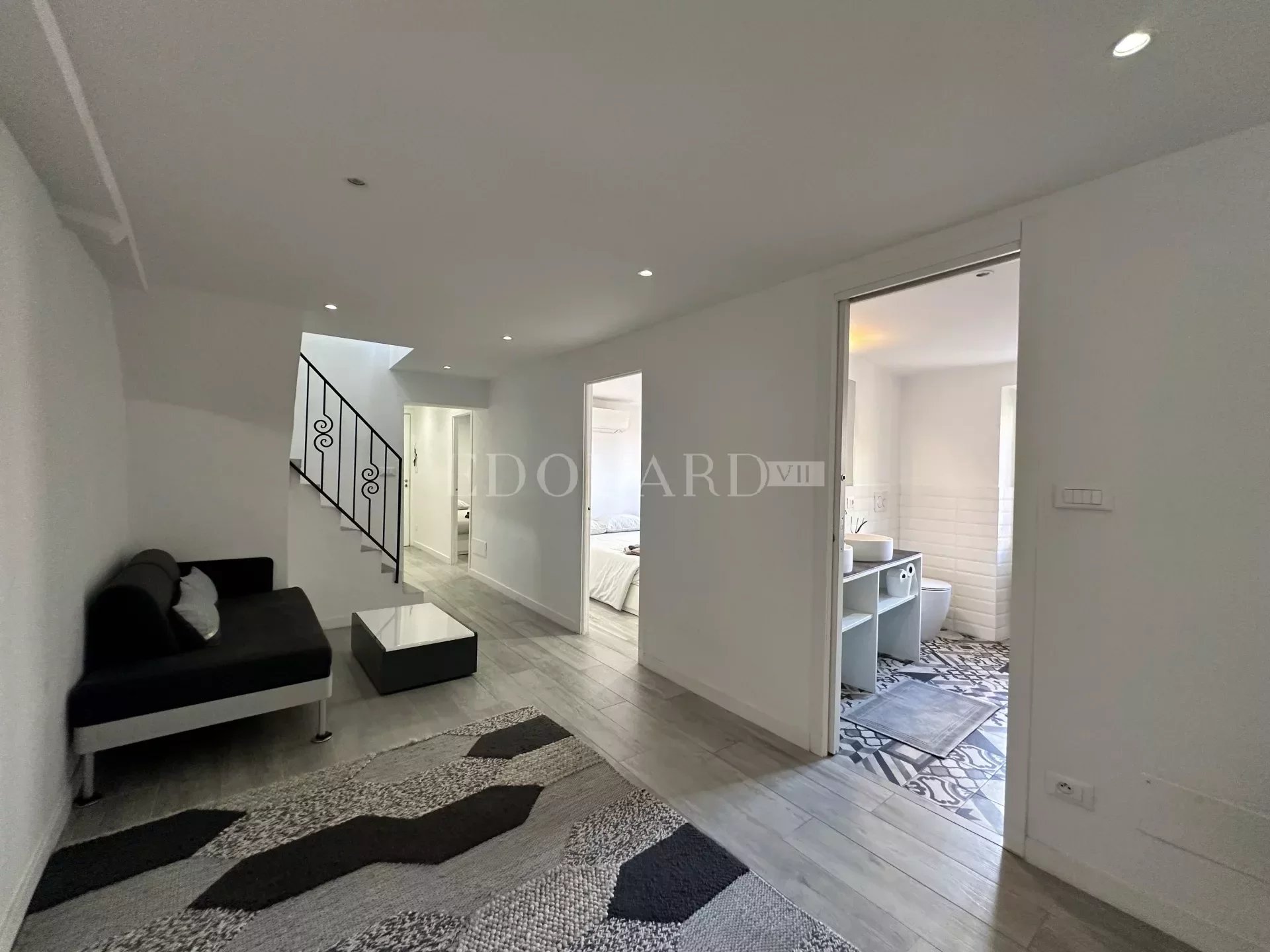 3 Bed, 2 Bath, ApartmentFor Sale, Menton, Alpes-Maritimes