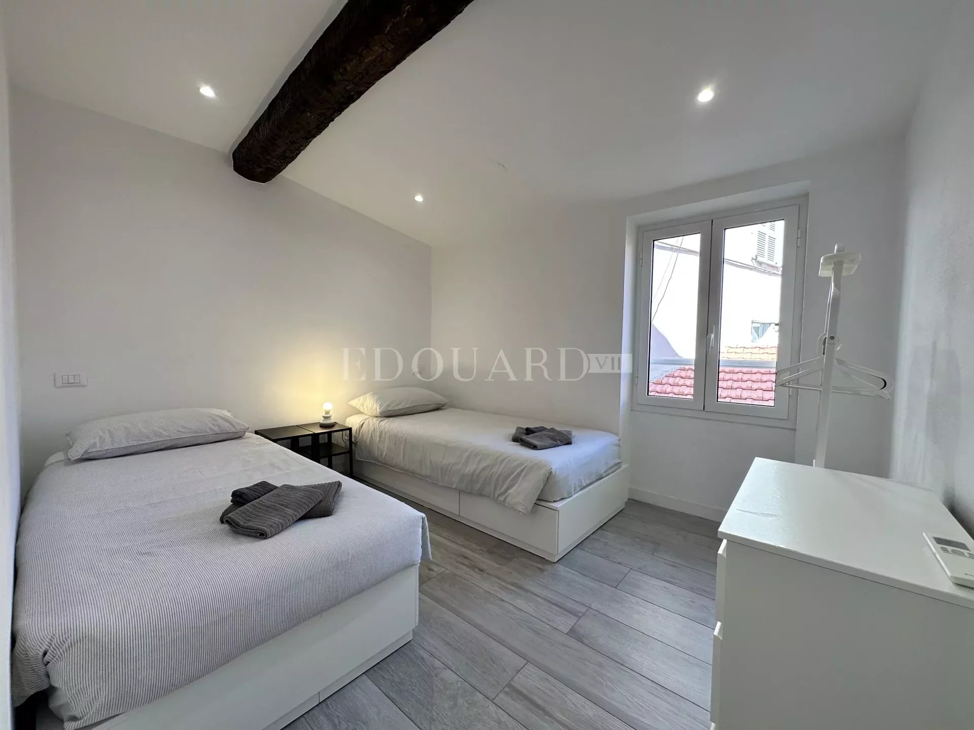 3 Bed, 2 Bath, ApartmentFor Sale, Menton, Alpes-Maritimes