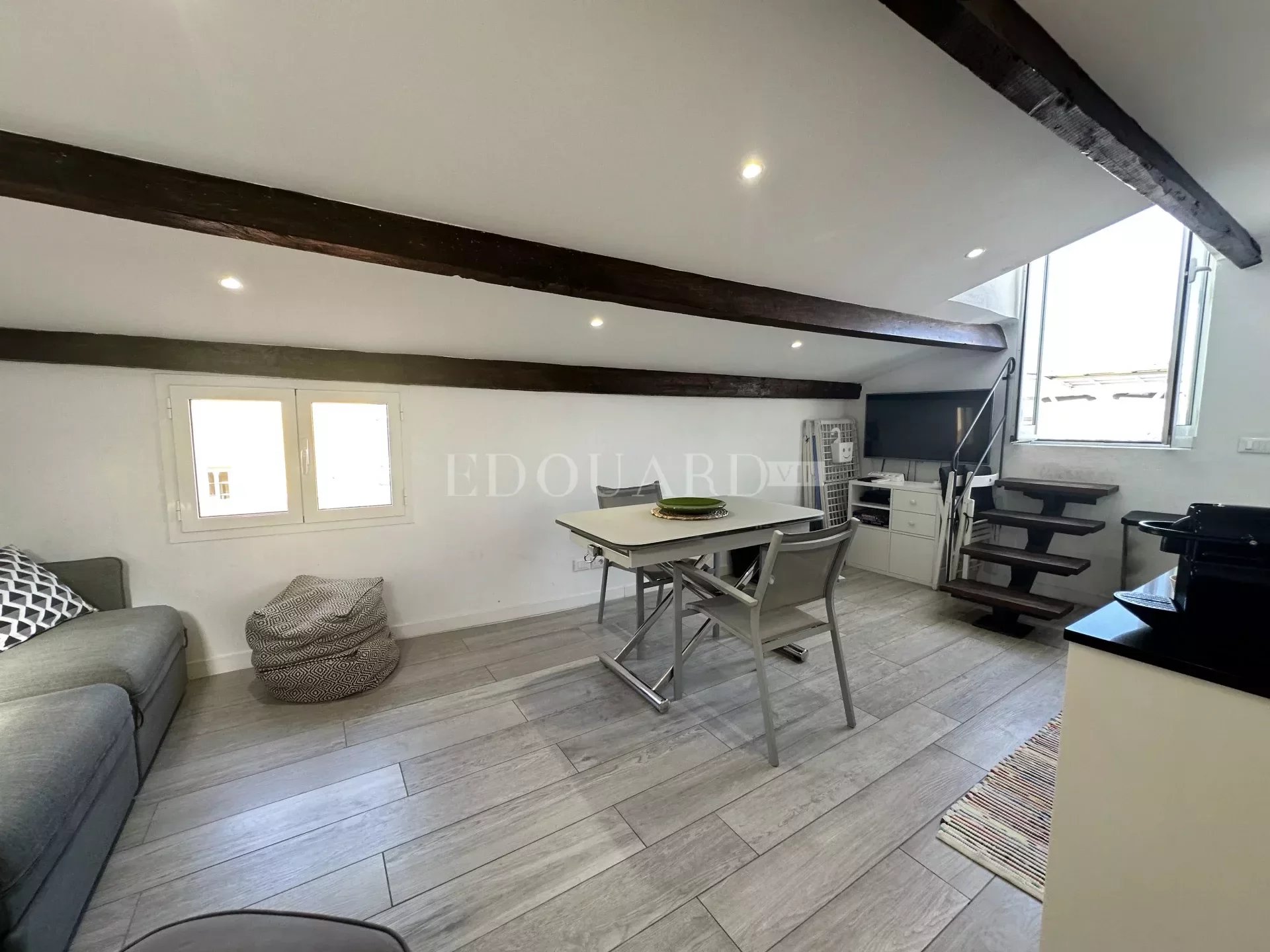 3 Bed, 2 Bath, ApartmentFor Sale, Menton, Alpes-Maritimes