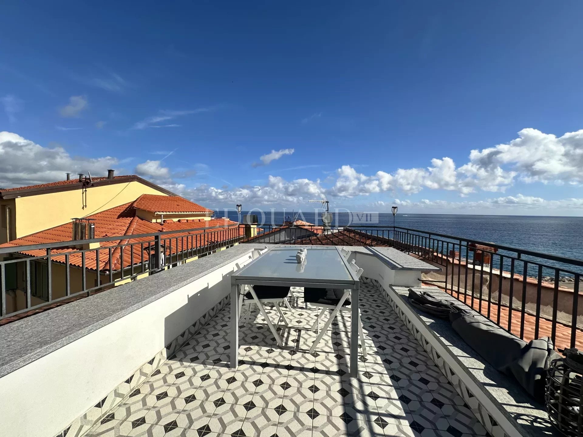 3 Bed, 2 Bath, ApartmentFor Sale, Menton, Alpes-Maritimes