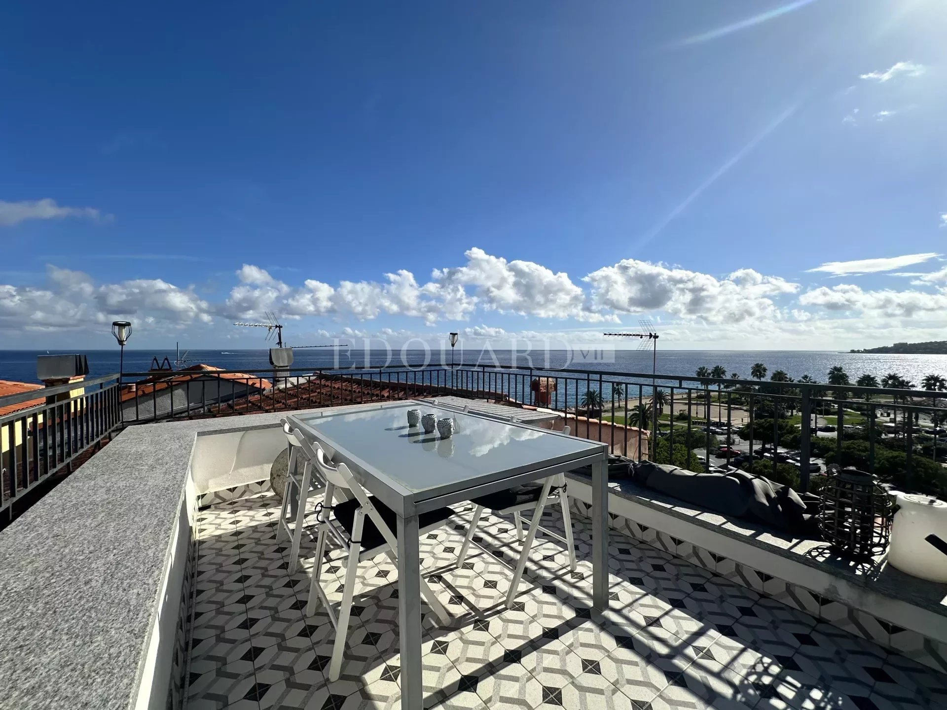 3 Bed, 2 Bath, ApartmentFor Sale, Menton, Alpes-Maritimes