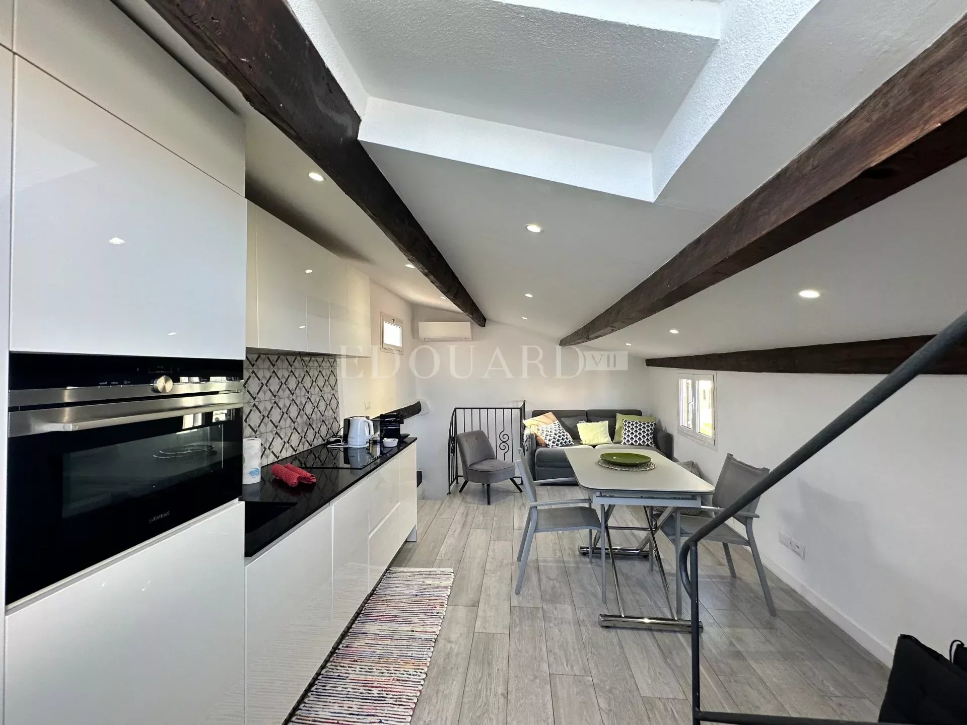 3 Bed, 2 Bath, ApartmentFor Sale, Menton, Alpes-Maritimes