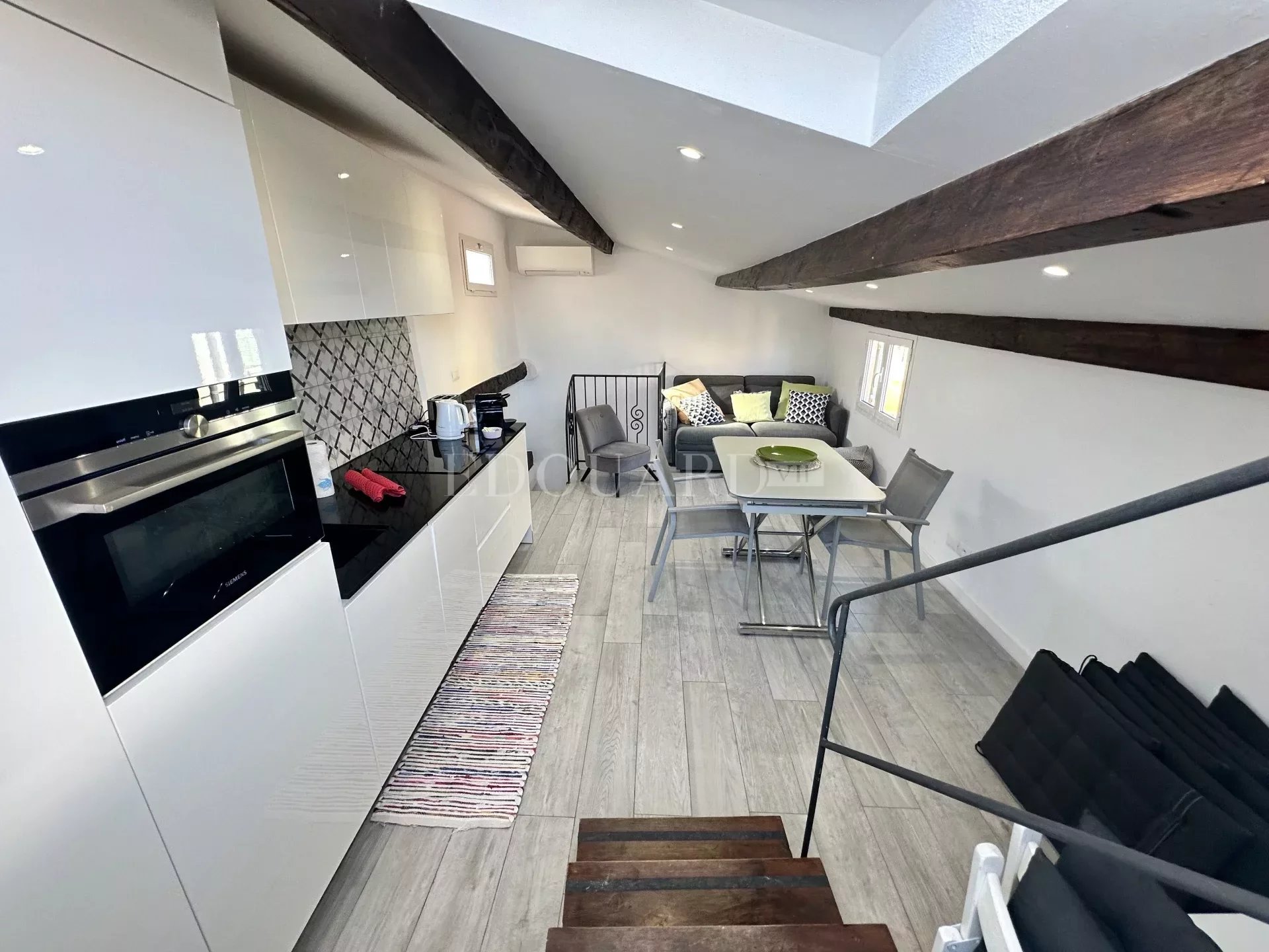 3 Bed, 2 Bath, ApartmentFor Sale, Menton, Alpes-Maritimes