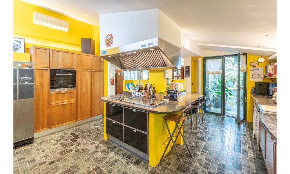 4 Bed, 3 Bath, HouseFor Sale, Castel San Pietro Terme, Bologna