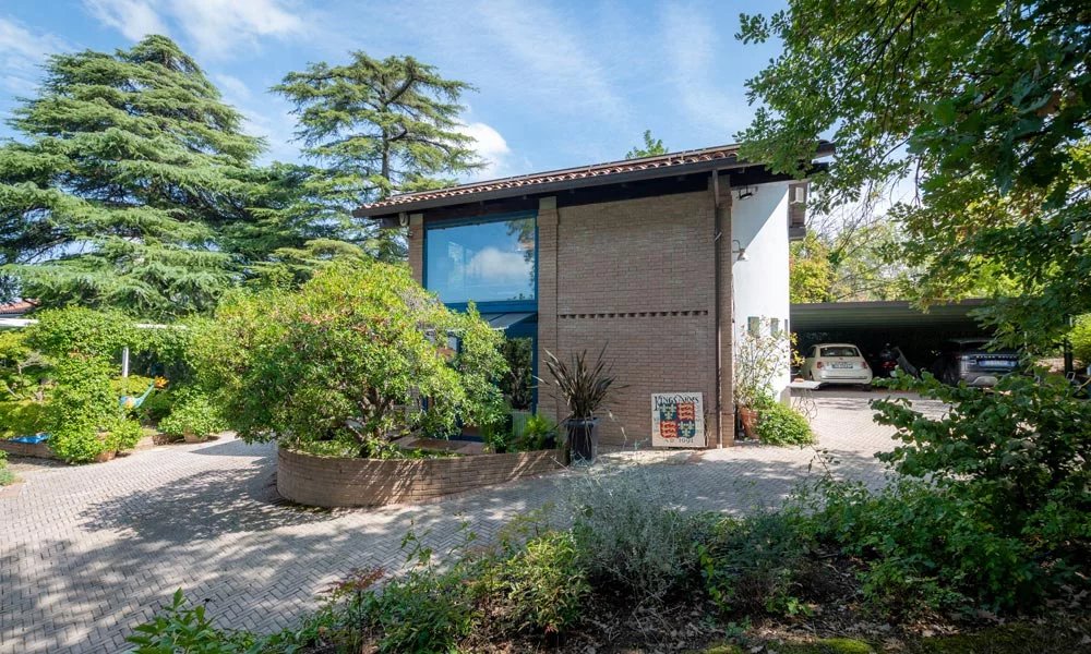 4 Bed, 3 Bath, HouseFor Sale, Castel San Pietro Terme, Bologna