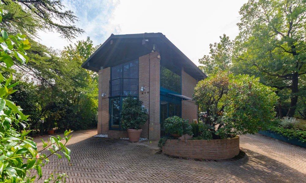 4 Bed, 3 Bath, HouseFor Sale, Castel San Pietro Terme, Bologna