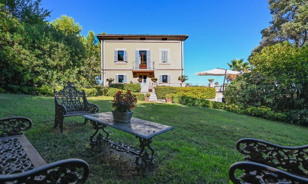 6 Bed, 6 Bath, HouseFor Sale, Civitanova Marche, Macerata