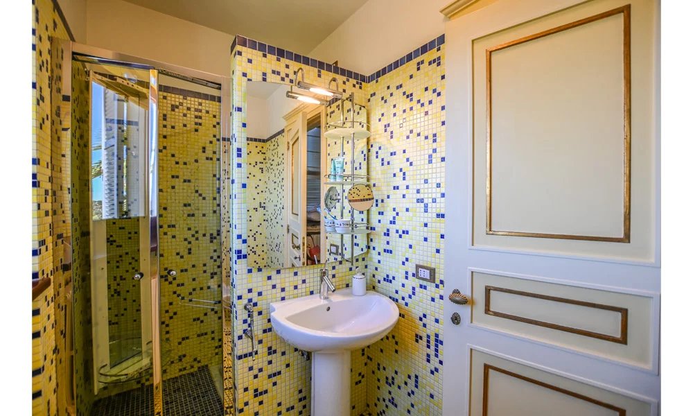 6 Bed, 6 Bath, HouseFor Sale, Civitanova Marche, Macerata