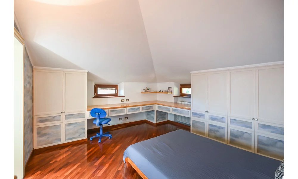 6 Bed, 6 Bath, HouseFor Sale, Civitanova Marche, Macerata