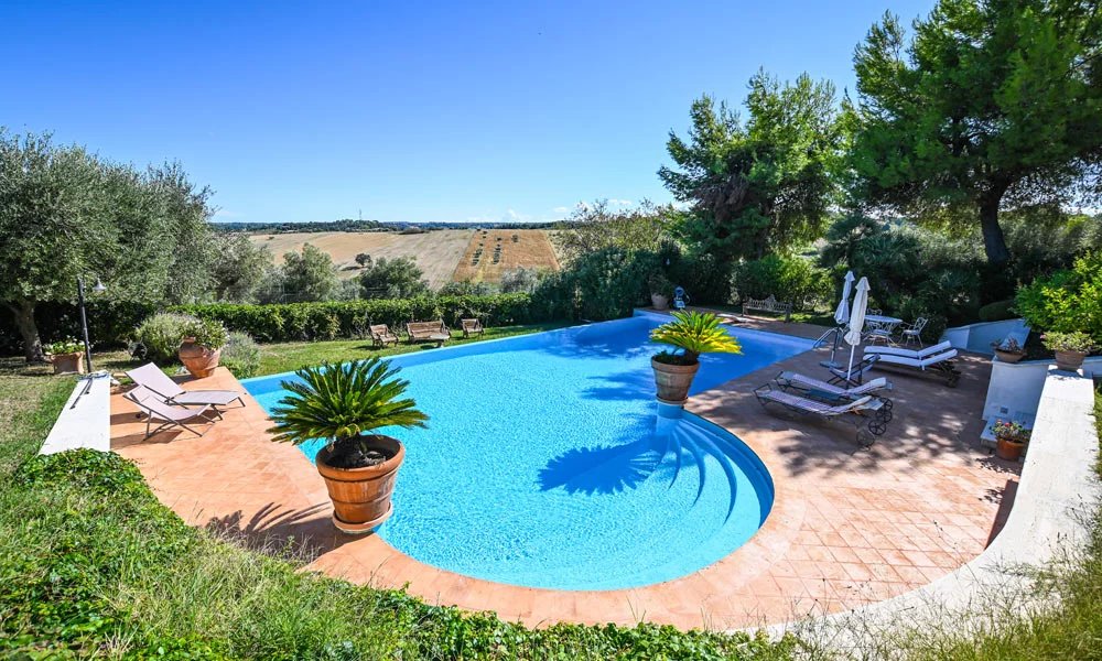 6 Bed, 6 Bath, HouseFor Sale, Civitanova Marche, Macerata