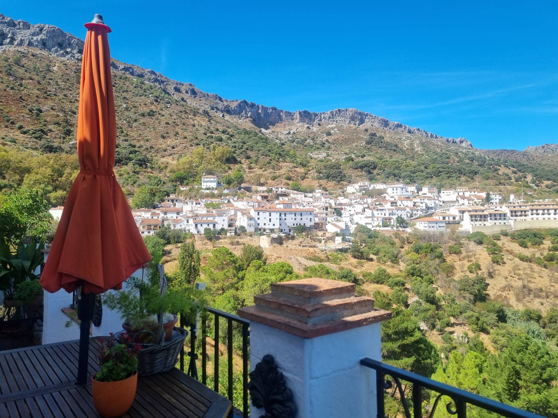 5 Bed, 2 Bath, HouseFor Sale, Benadalid, Malaga, 29493
