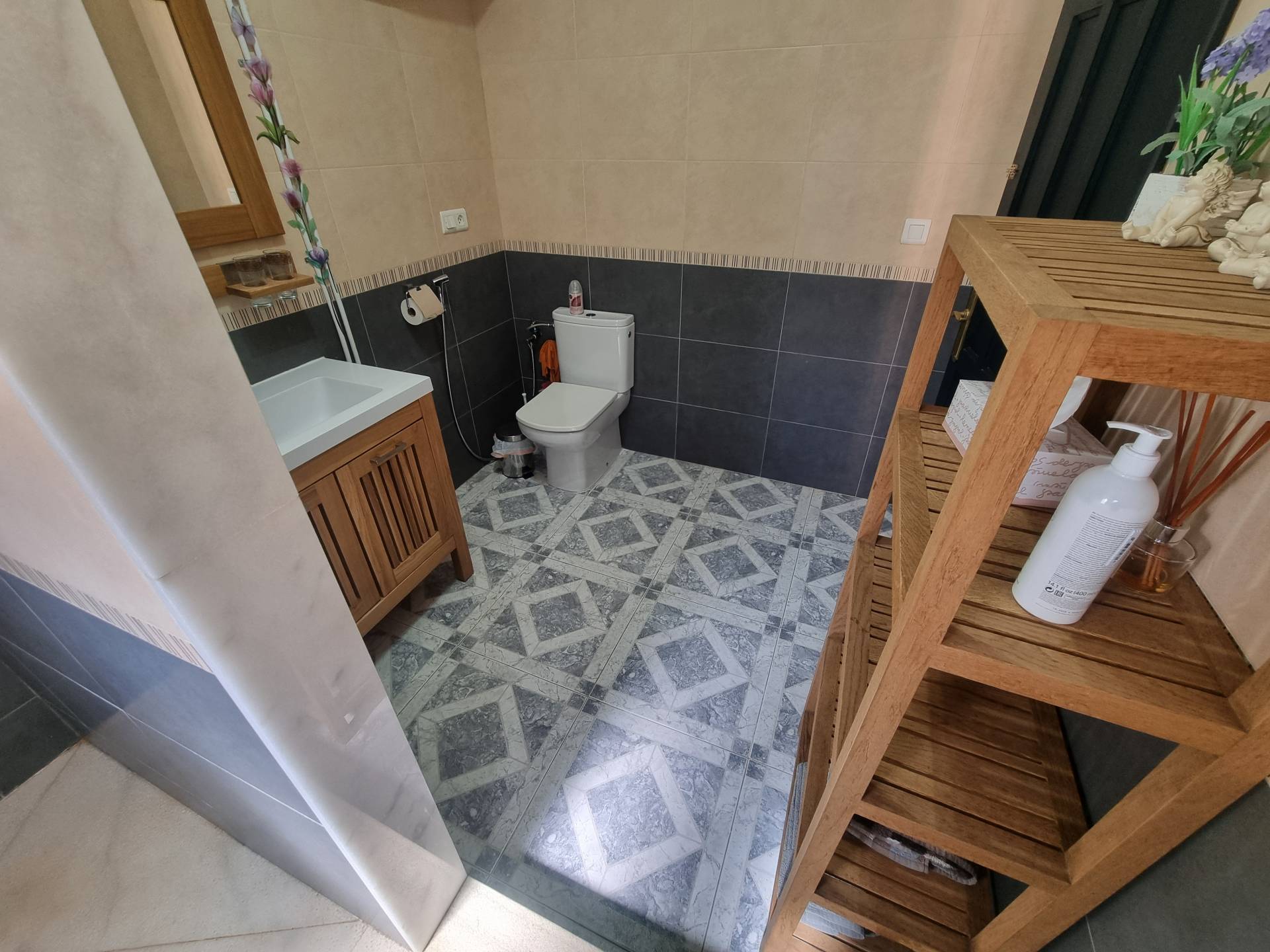 5 Bed, 2 Bath, HouseFor Sale, Benadalid, Malaga, 29493