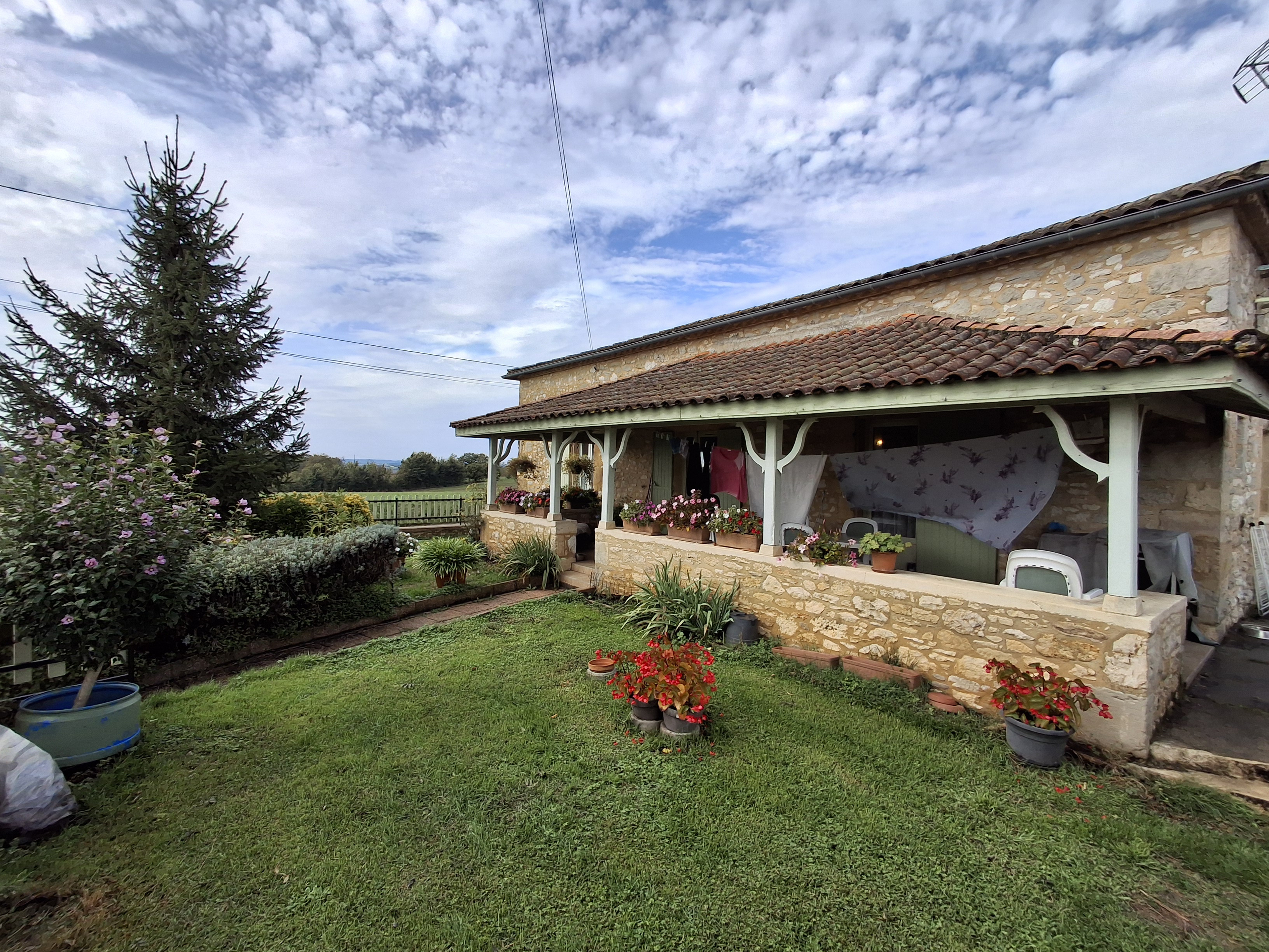 1 Bed, 1 Bath, HouseFor Sale, Monflanquin, Lot-et-Garonne, Aquitaine, 47150