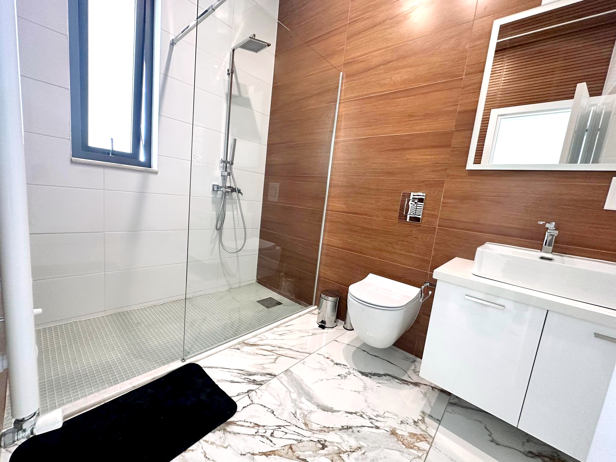 4 Bed, 4 Bath, HouseFor Sale, Paphos, Paphos