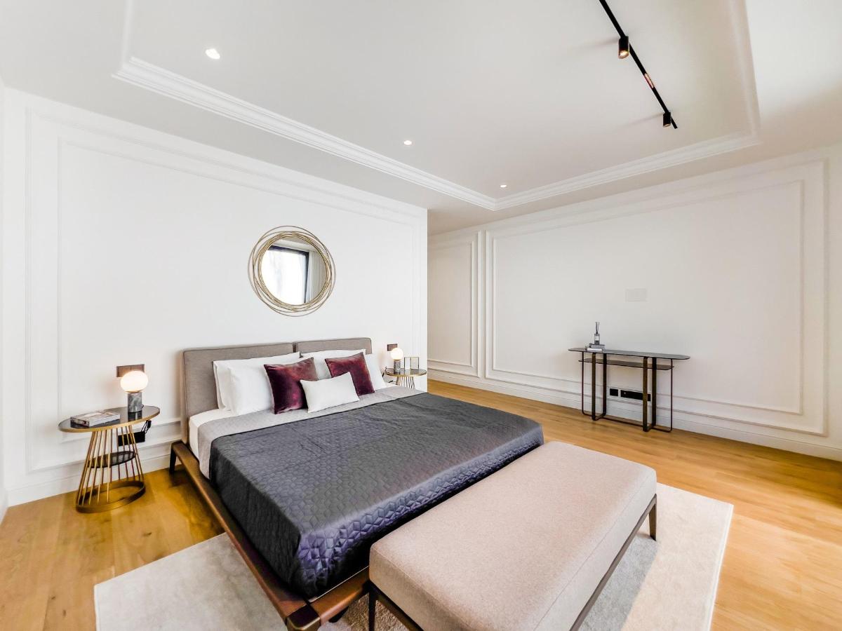 6 Bed, 6 Bath, HouseFor Sale, Marbella, Costa del Sol