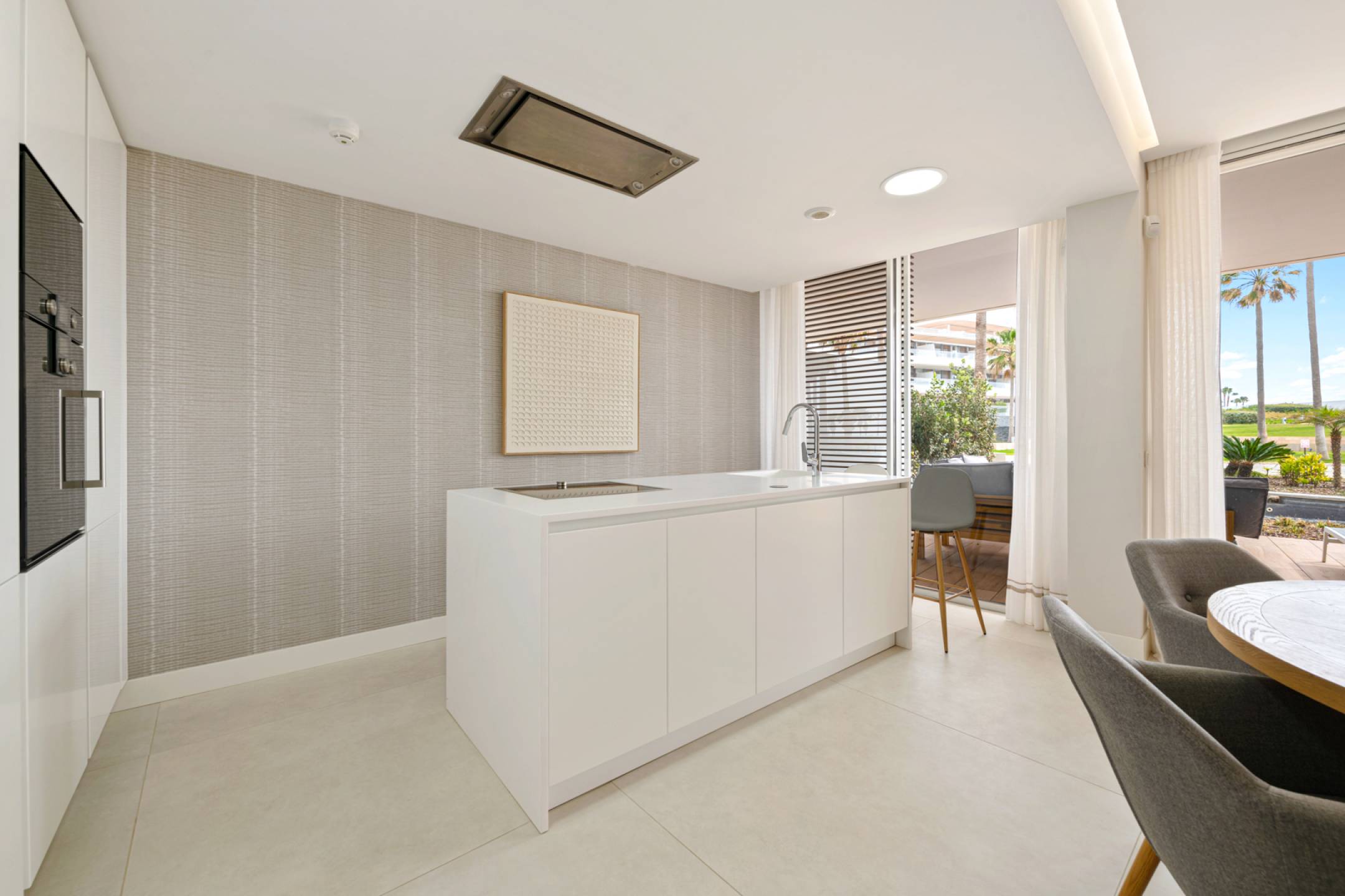 3 Bed, 2 Bath, ApartmentFor Sale, Estepona, Malaga, 29680 3 Bed, 2 Bath, ApartmentFor Sale, Estepona, Malaga, 29680