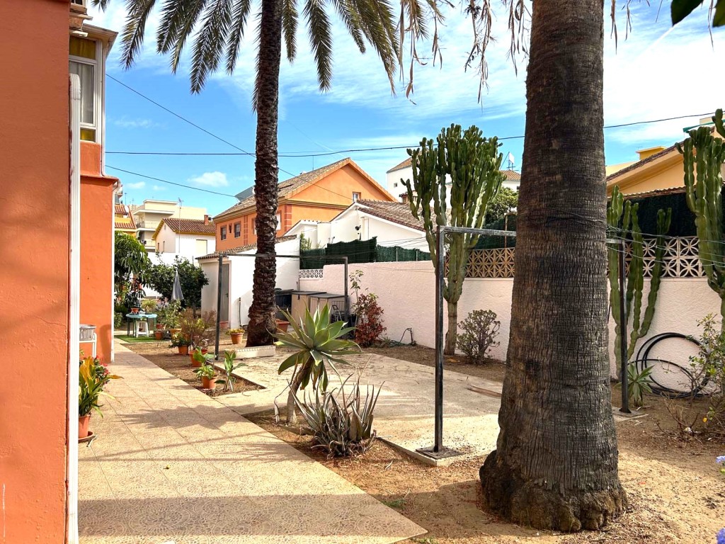 2 Bed, 1 Bath, ApartmentFor Sale, Fuengirola, Malaga