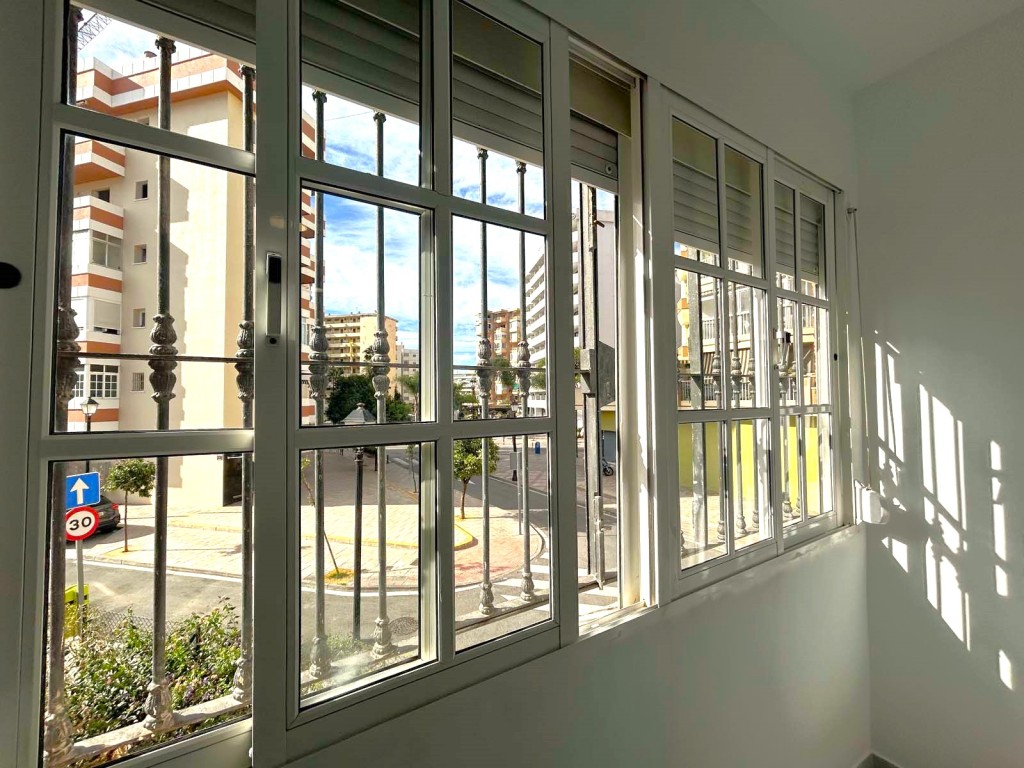 2 Bed, 1 Bath, ApartmentFor Sale, Fuengirola, Malaga