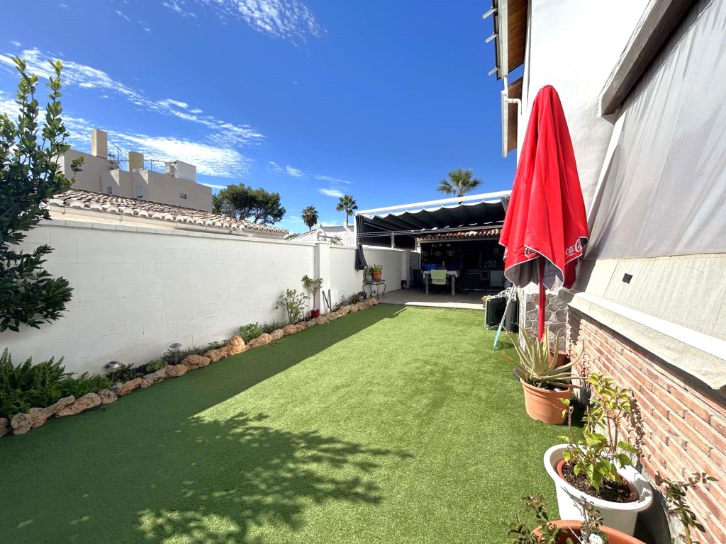 4 Bed, 3 Bath, HouseFor Sale, Calahonda, Malaga