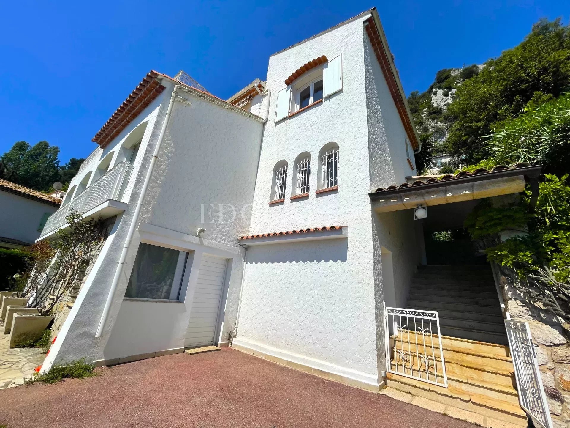4 Bed, 3 Bath, HouseFor Sale, La Turbie, Alpes-Maritimes