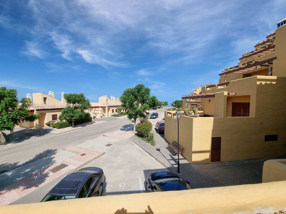 2 Bed, 2 Bath, ApartmentFor Sale, La Duquesa, Malaga 2 Bed, 2 Bath, ApartmentFor Sale, La Duquesa, Malaga