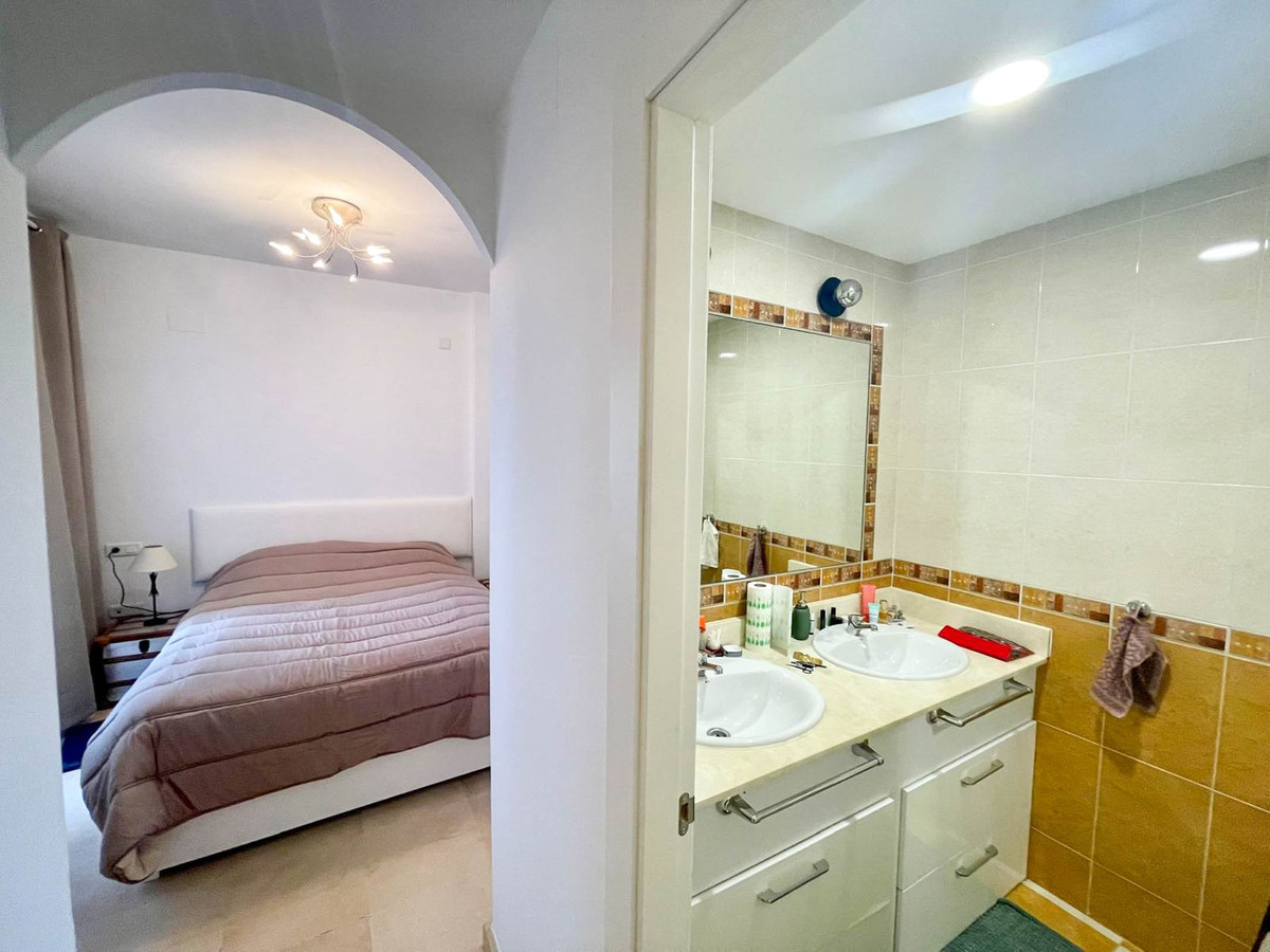 2 Bed, 2 Bath, ApartmentFor Sale, La Duquesa, Malaga 2 Bed, 2 Bath, ApartmentFor Sale, La Duquesa, Malaga