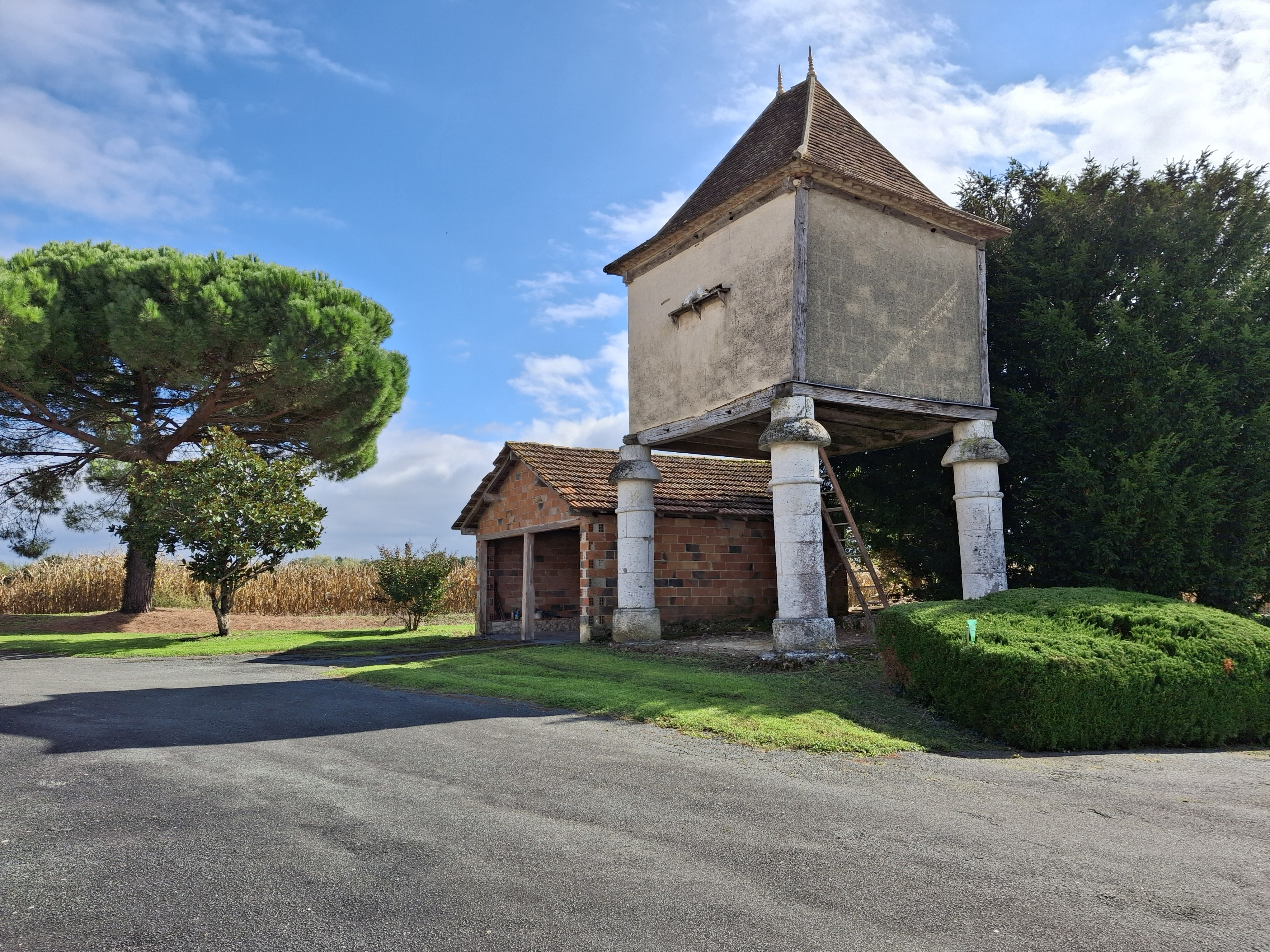 4 Bed, 1 Bath, HouseFor Sale, Villereal, Lot-et-Garonne, Aquitaine, 47210