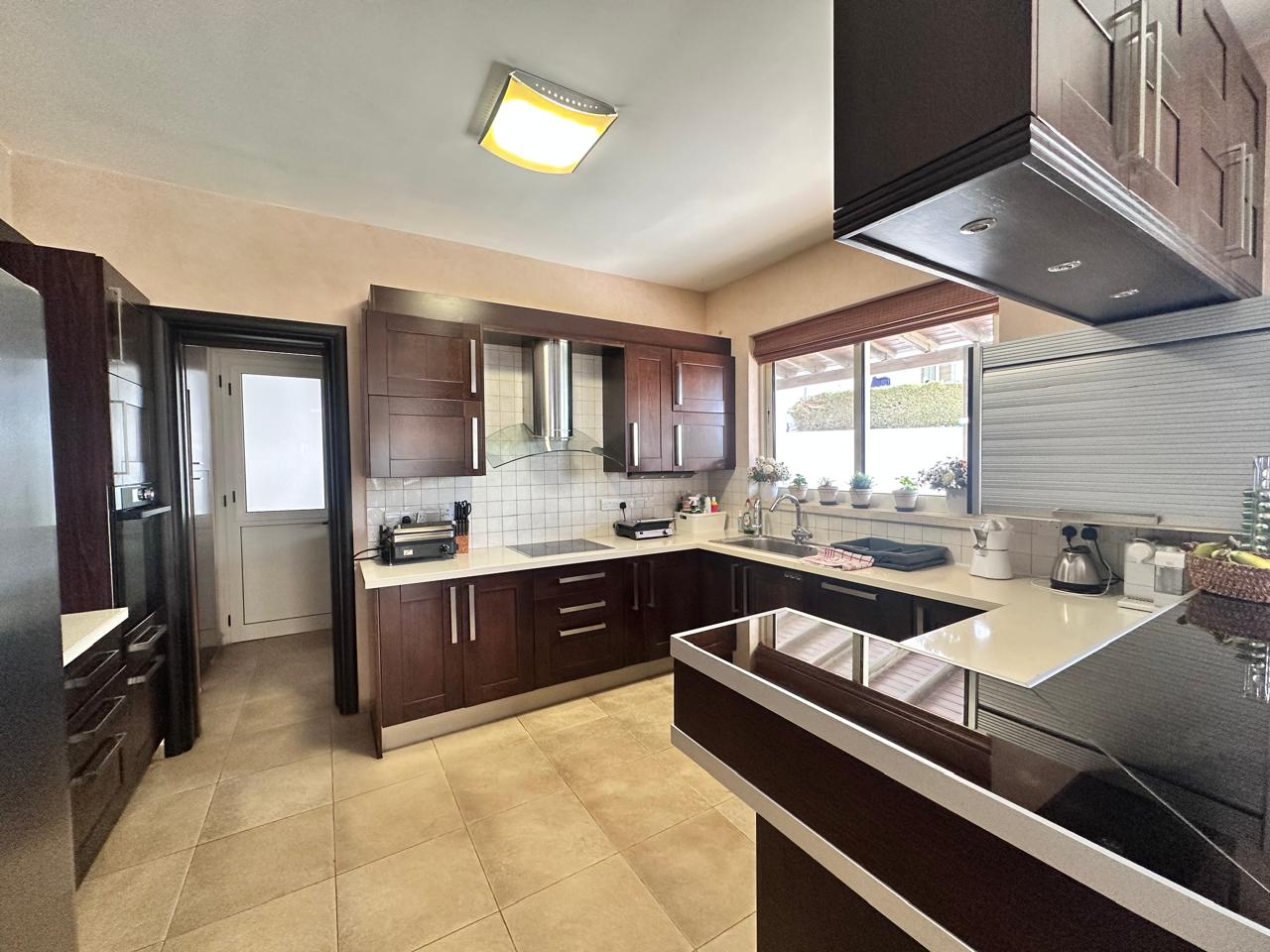 6 Bed, 3 Bath, HouseFor Sale, Paphos, Paphos