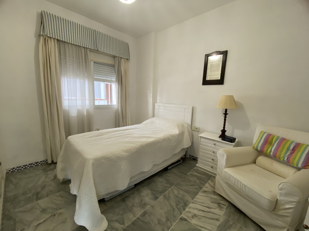 3 Bed, 2 Bath, ApartmentFor Sale, Fuengirola, Malaga