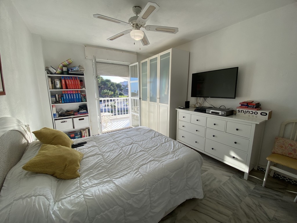 3 Bed, 2 Bath, ApartmentFor Sale, Fuengirola, Malaga