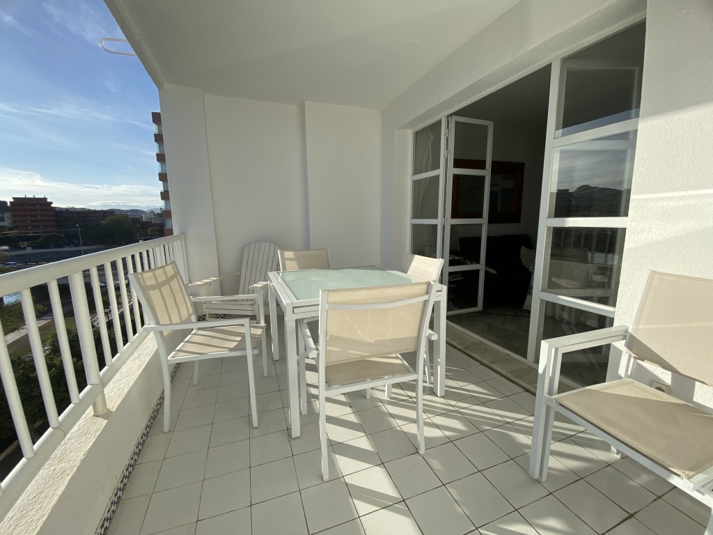 3 Bed, 2 Bath, ApartmentFor Sale, Fuengirola, Malaga