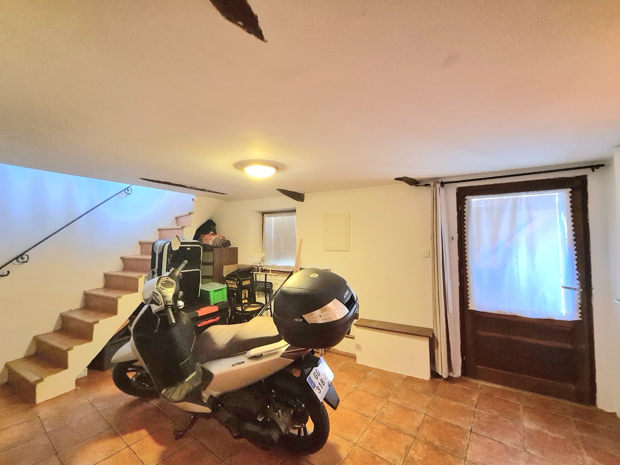 3 Bed, 2 Bath, HouseFor Sale, Faugeres, Herault, Languedoc-Roussillon, 34600