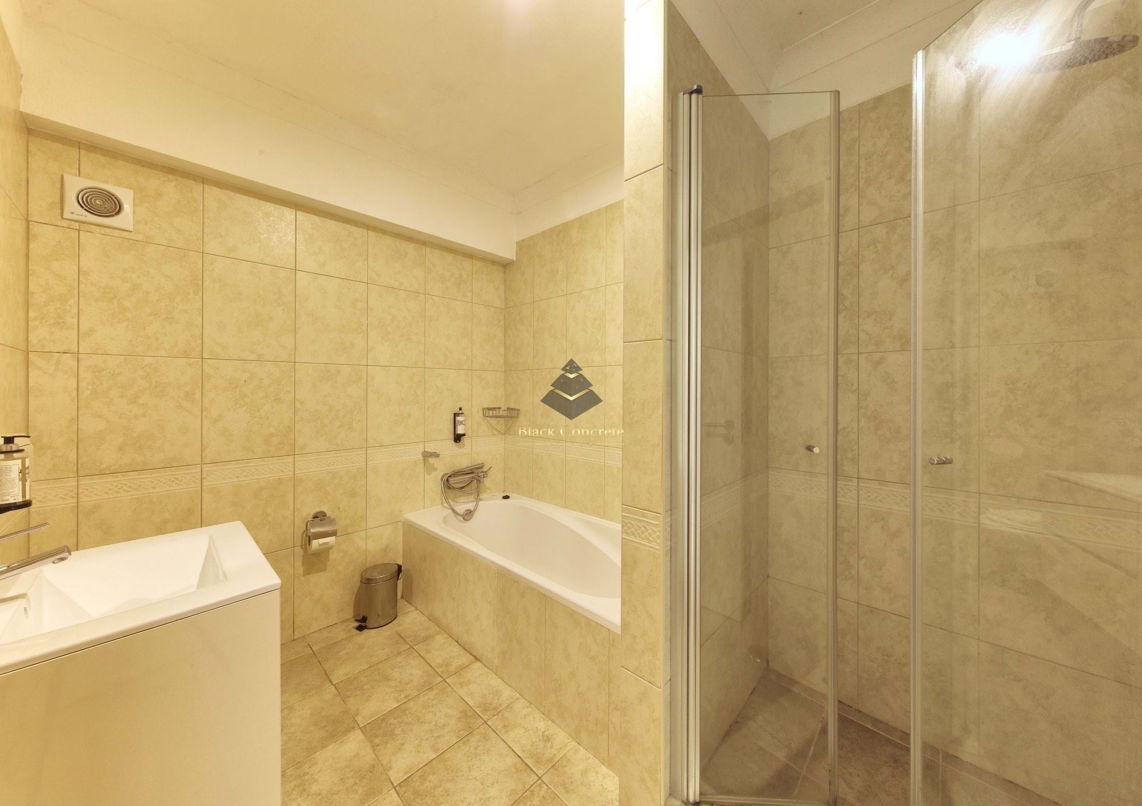 1 Bed, 1 Bath, ApartmentFor Sale, Lagoa, Faro, 8400