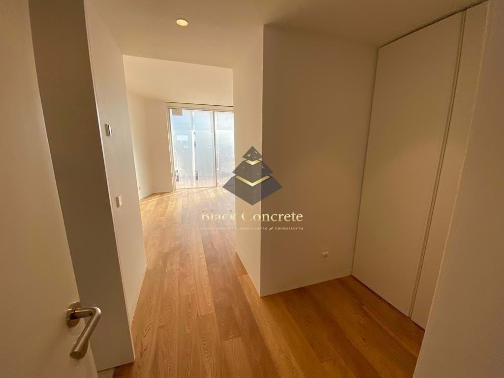 4 Bed, 3 Bath, ApartmentFor Sale, Lisboa, Lisboa, 1200-161