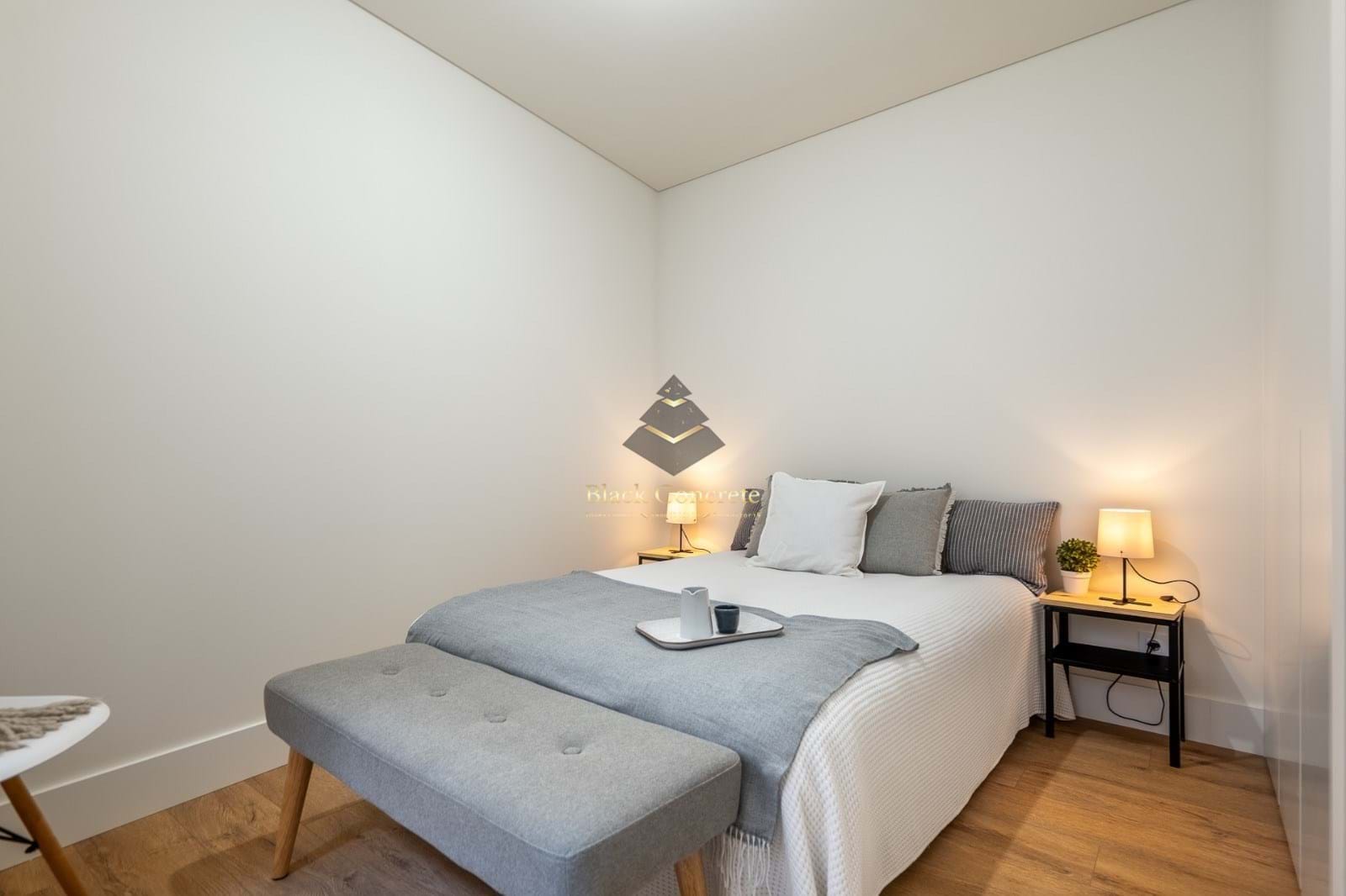 2 Bed, 1 Bath, ApartmentFor Sale, Lisboa, Lisboa, 1200-211