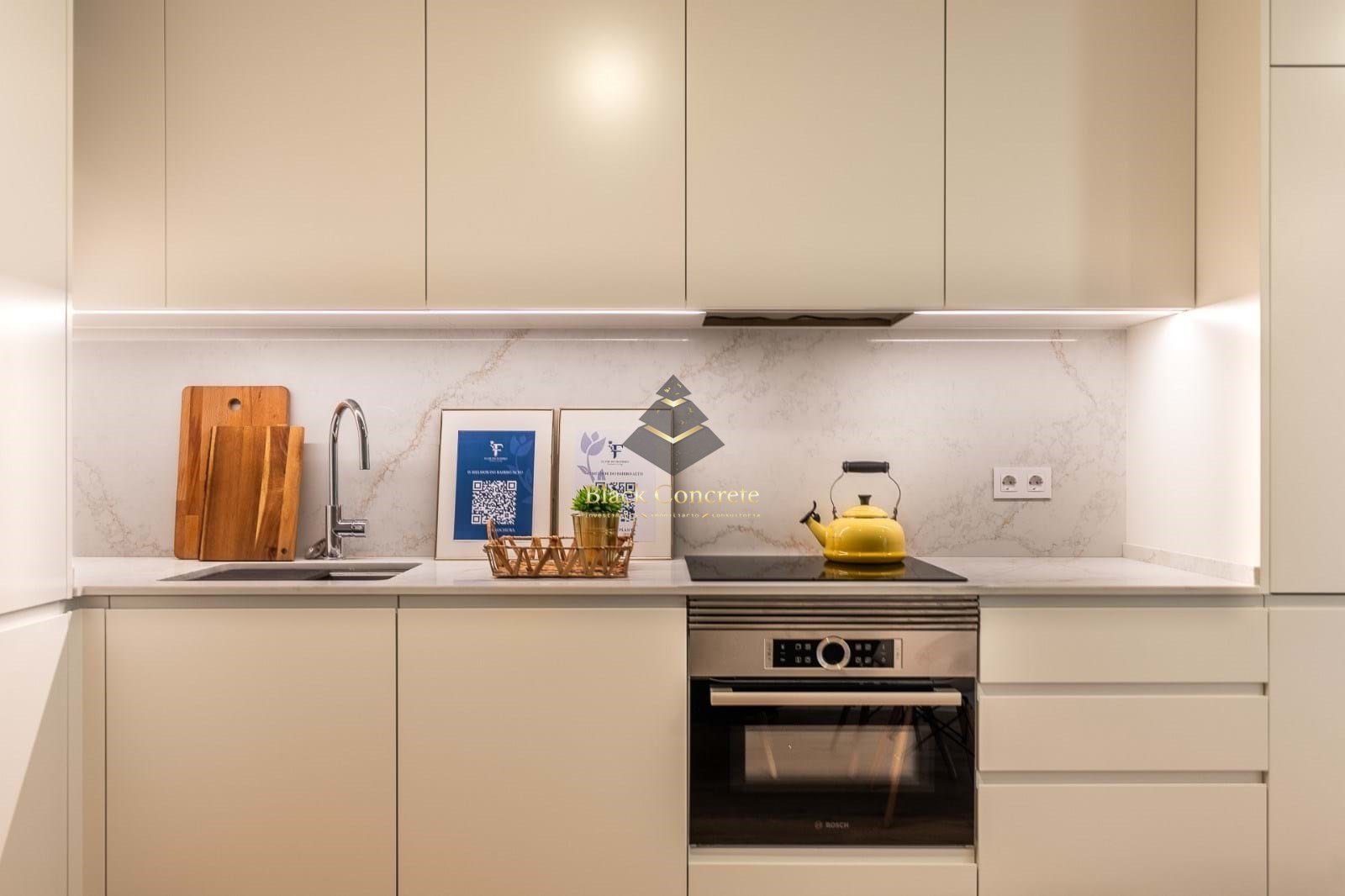 2 Bed, 1 Bath, ApartmentFor Sale, Lisboa, Lisboa, 1200-211