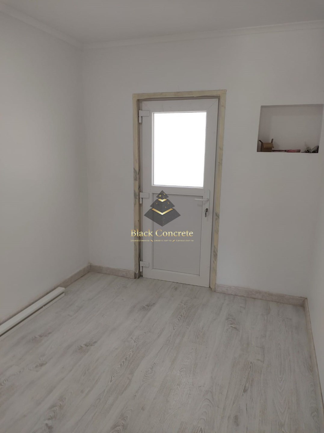 9 Bed, 3 Bath, HouseFor Sale, Lisboa, Lisboa, 1300-003