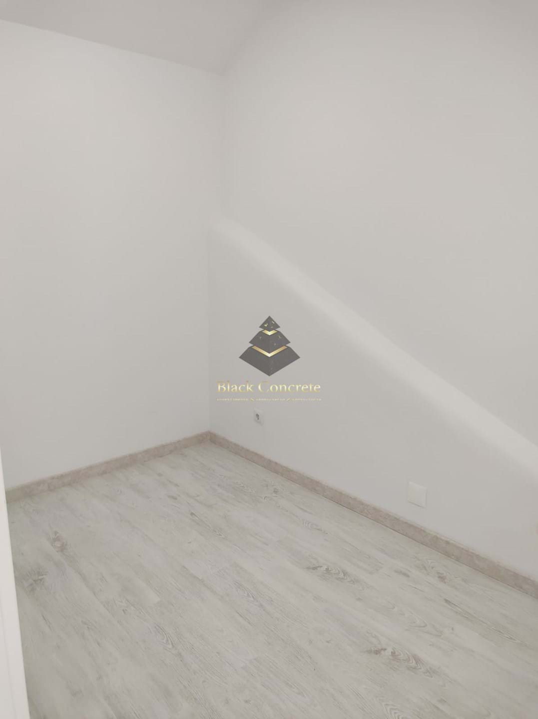 9 Bed, 3 Bath, HouseFor Sale, Lisboa, Lisboa, 1300-003