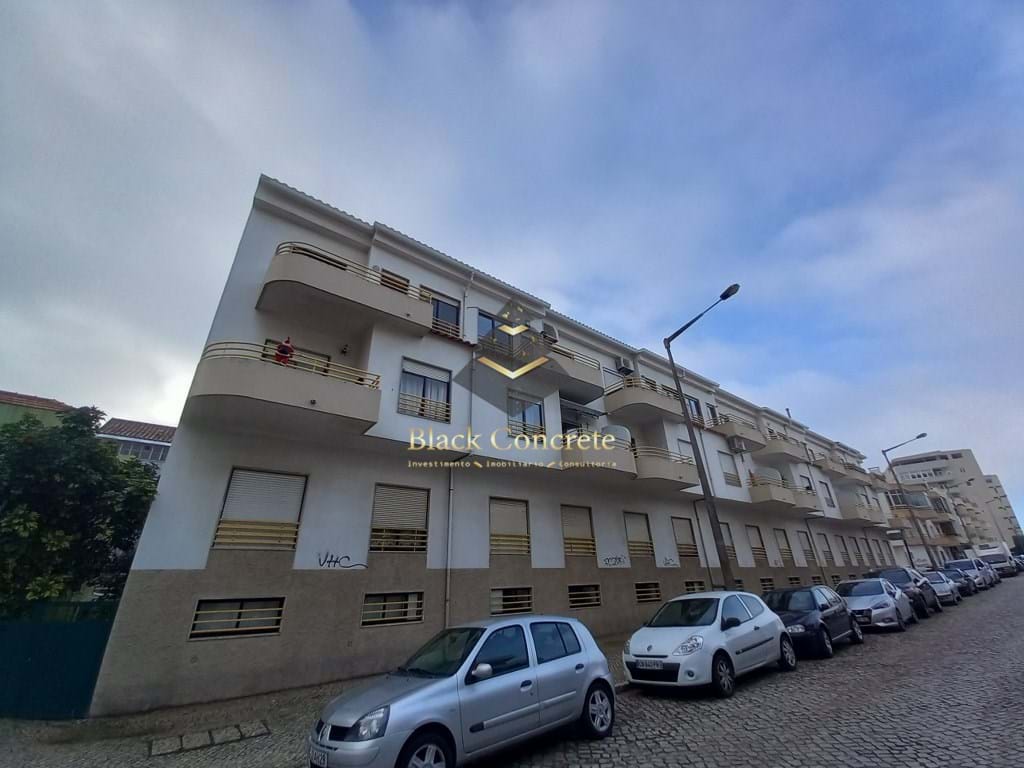 3 Bed, 2 Bath, ApartmentFor Sale, Almada, Setubal, 2825-316