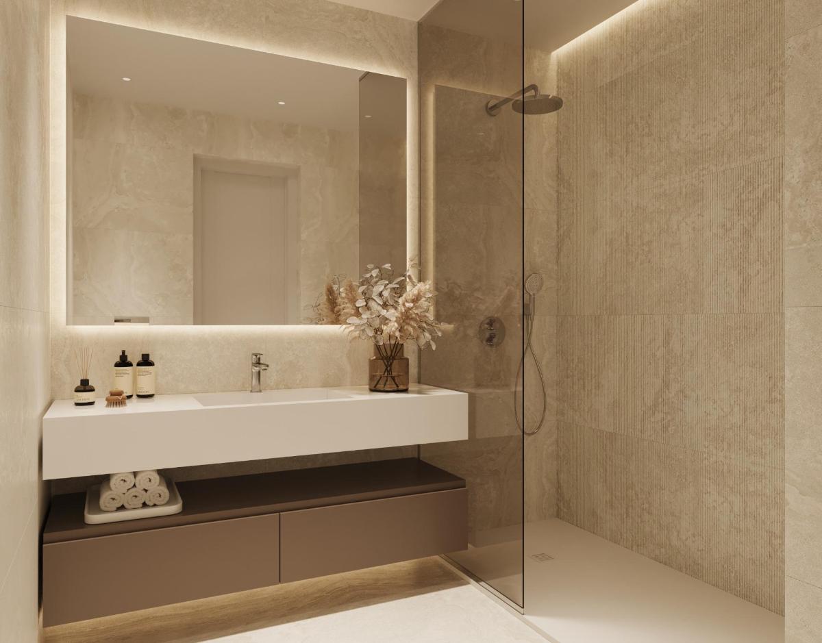 3 Bed, 2 Bath, ApartmentFor Sale, Estepona, Costa del Sol