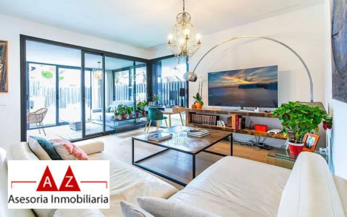 3 Bed, 2 Bath, ApartmentFor Sale, Palma de Mallorca, Islas Baleares