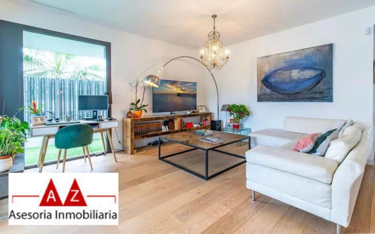 3 Bed, 2 Bath, ApartmentFor Sale, Palma de Mallorca, Islas Baleares